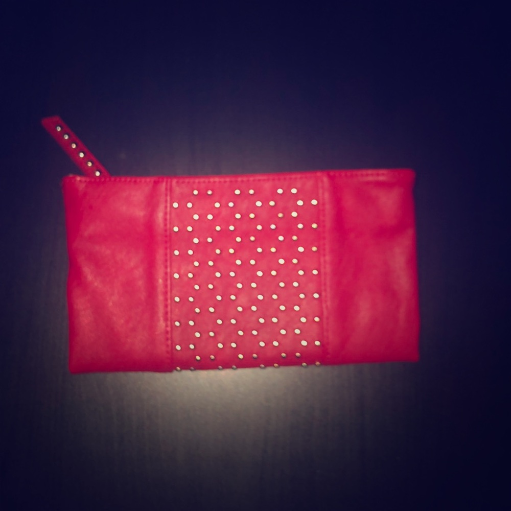 Express folding clutch. ❤️❤️❤️